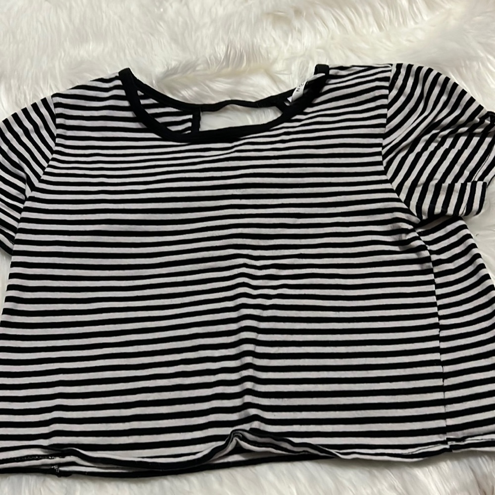 Nowadays crop T-shirt